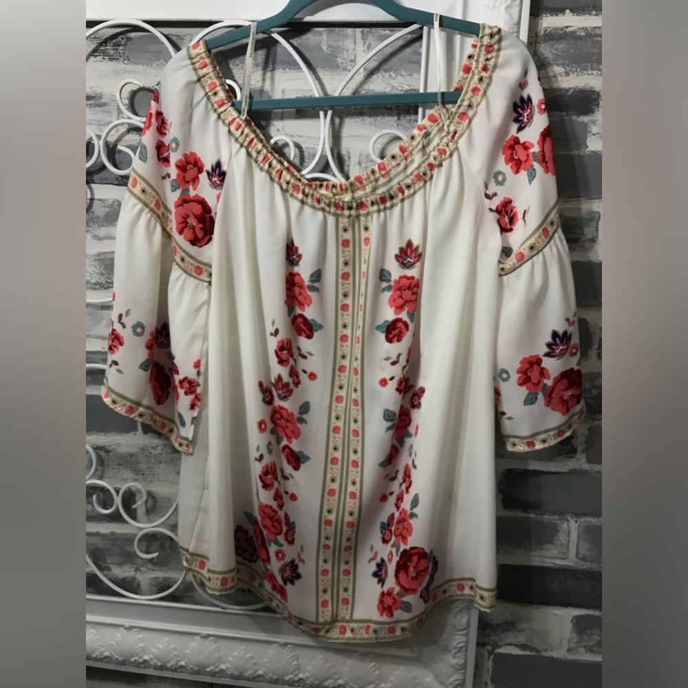 Floral Scarf off shoulder Top